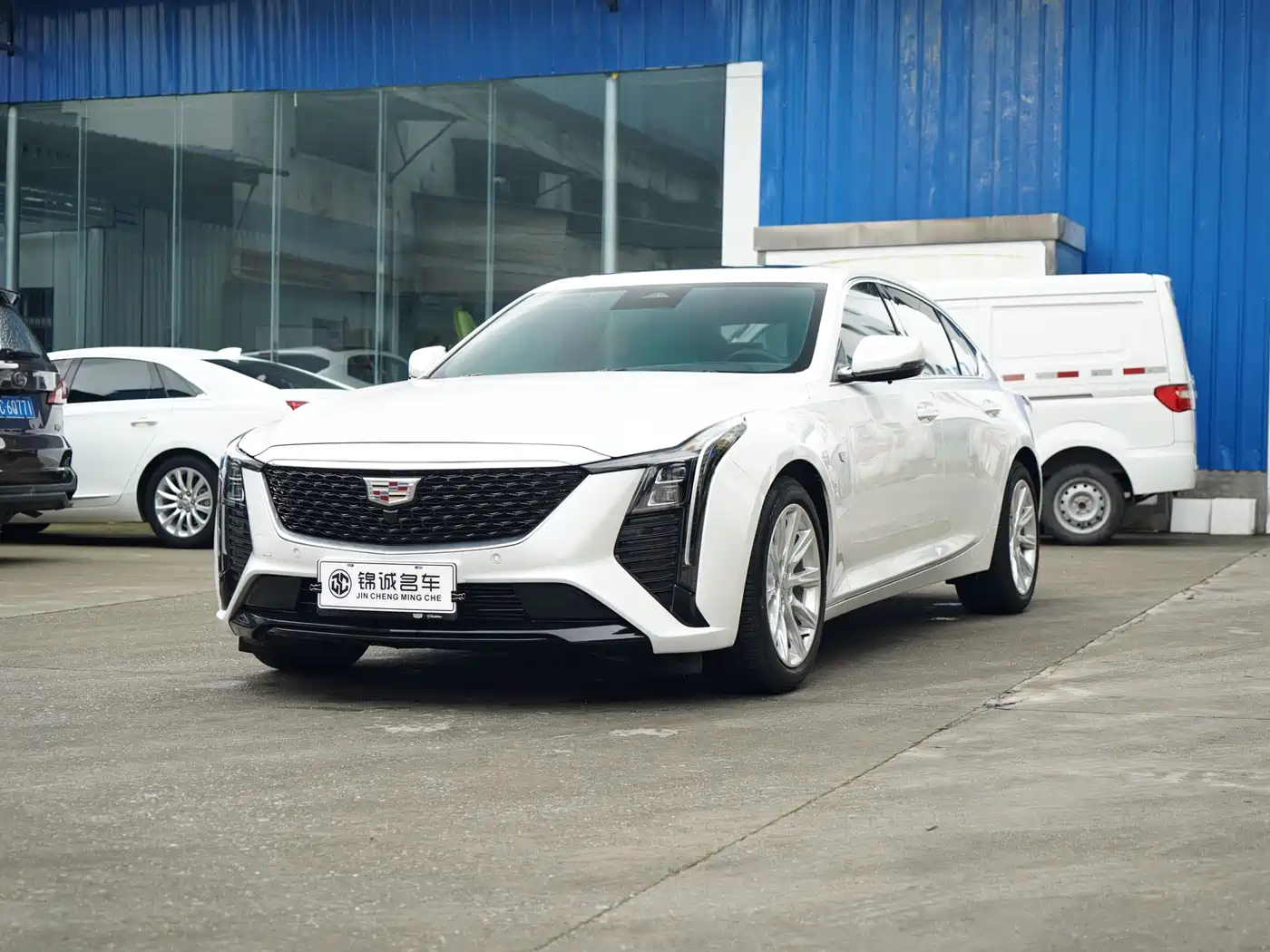 Cadillac CT5 2024 28T Luxury Model