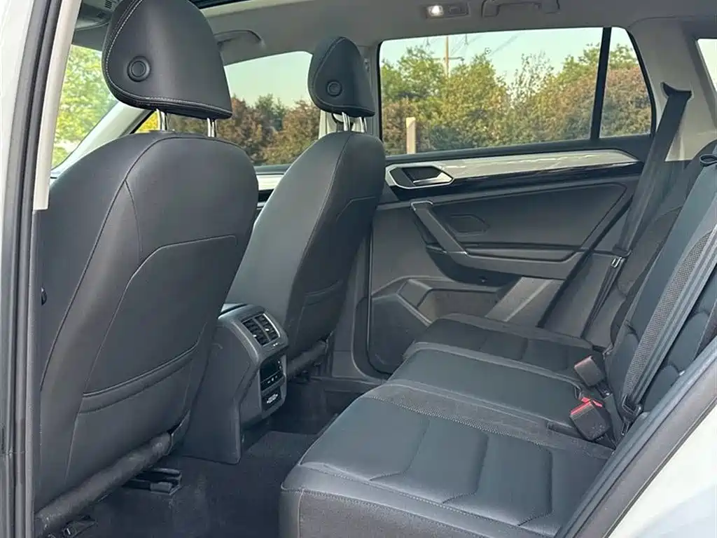 Volkswagen Tayron 2020 280TSI 2WD Luxury Smart Edition фото 7