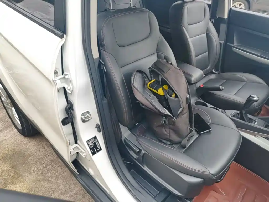 Photo 25 - Changan CS35