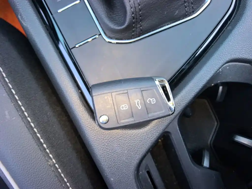 Volkswagen Tiguan L 2026 2025 Model 300TSI Auto 2WD Dragon Edition