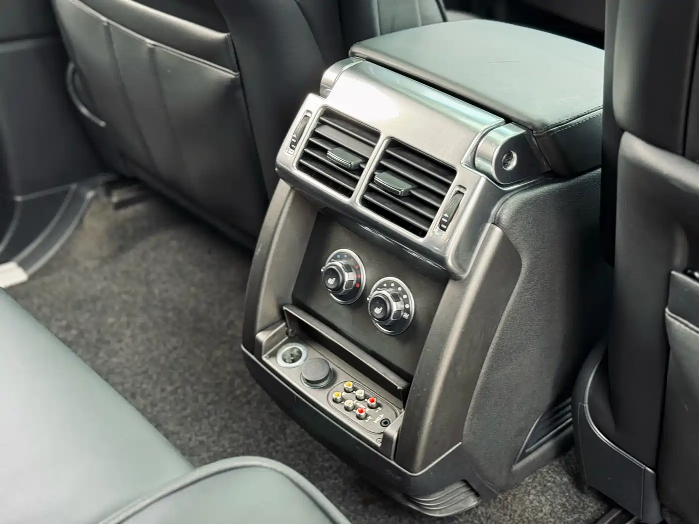 Land Rover Range Rover 2012 5.0 SC V8 фото 18