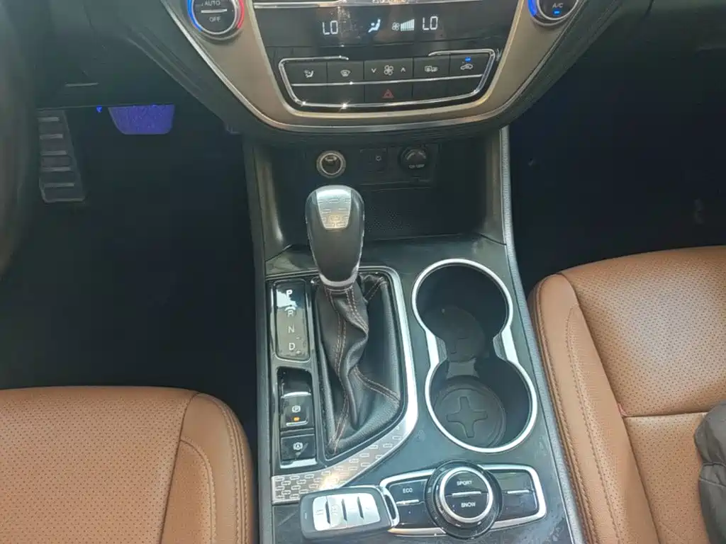 Changan CS95 2017 2017 2.0T FWD Zhiyuan Edition