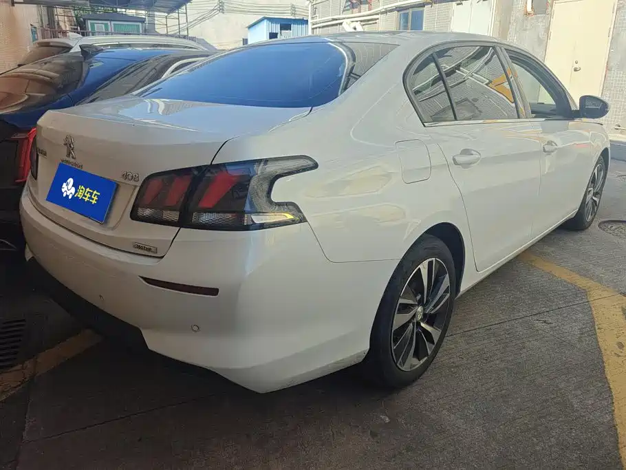 Photo 3 - Peugeot 408