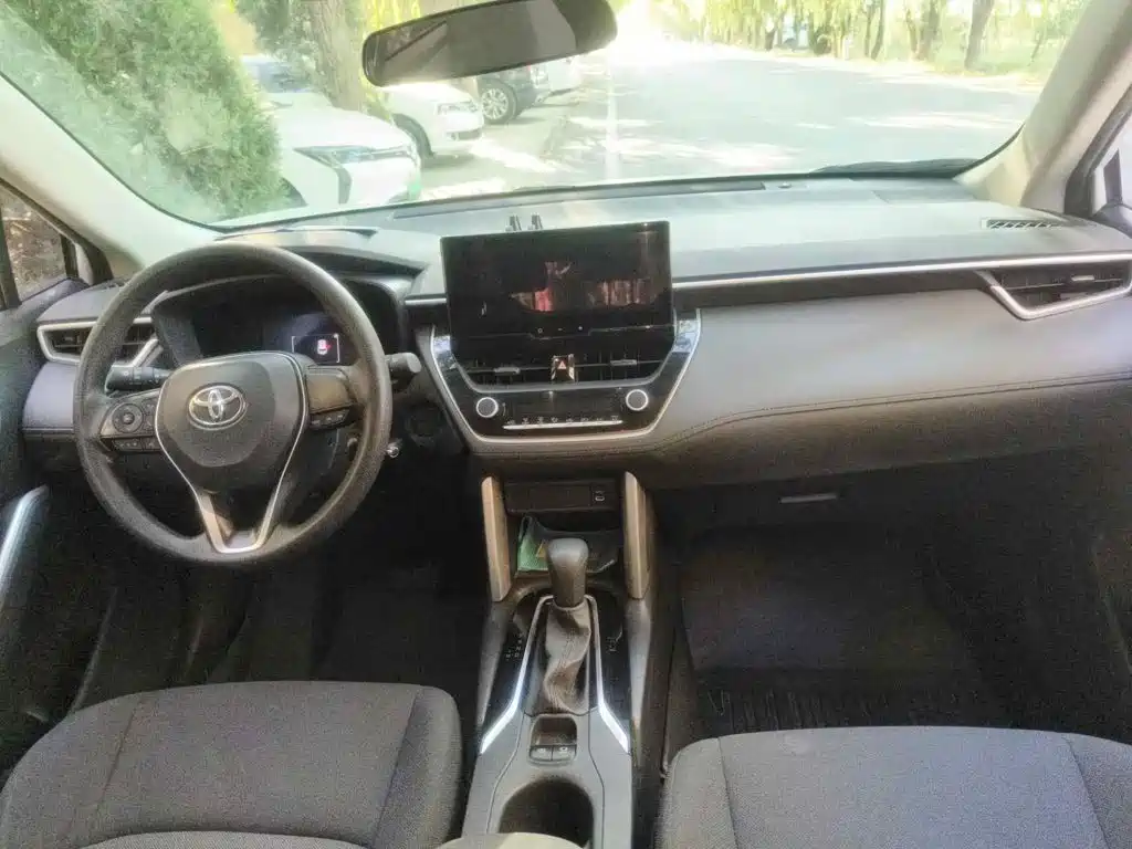 صورة 12 - Toyota Frontlander