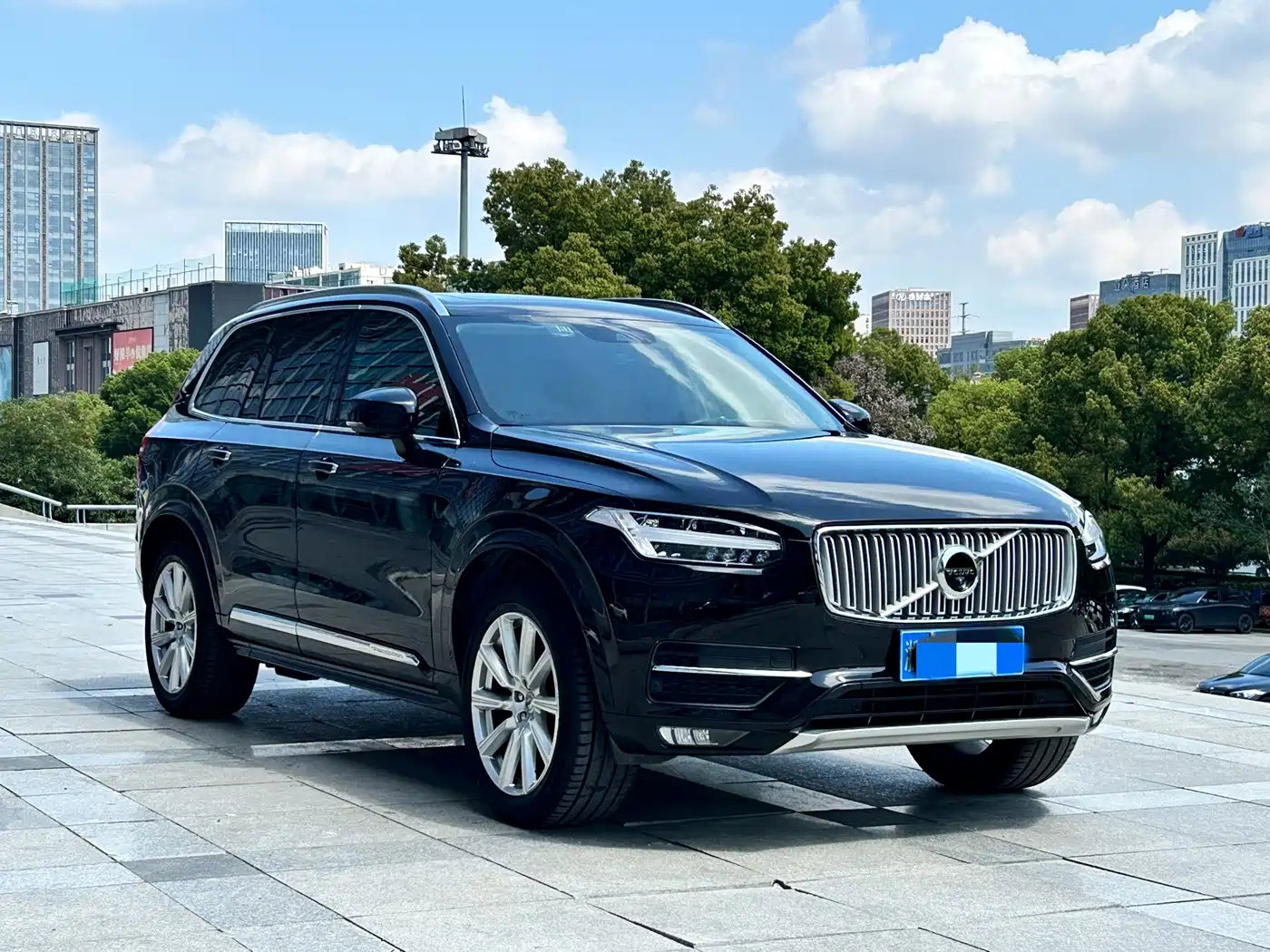 Фото 3 - Volvo XC90