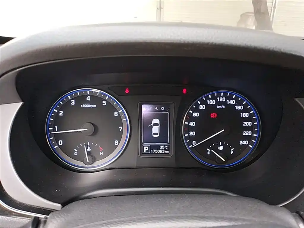Hyundai Mistra 2014 1.8L Auto Smart GLS фото 12