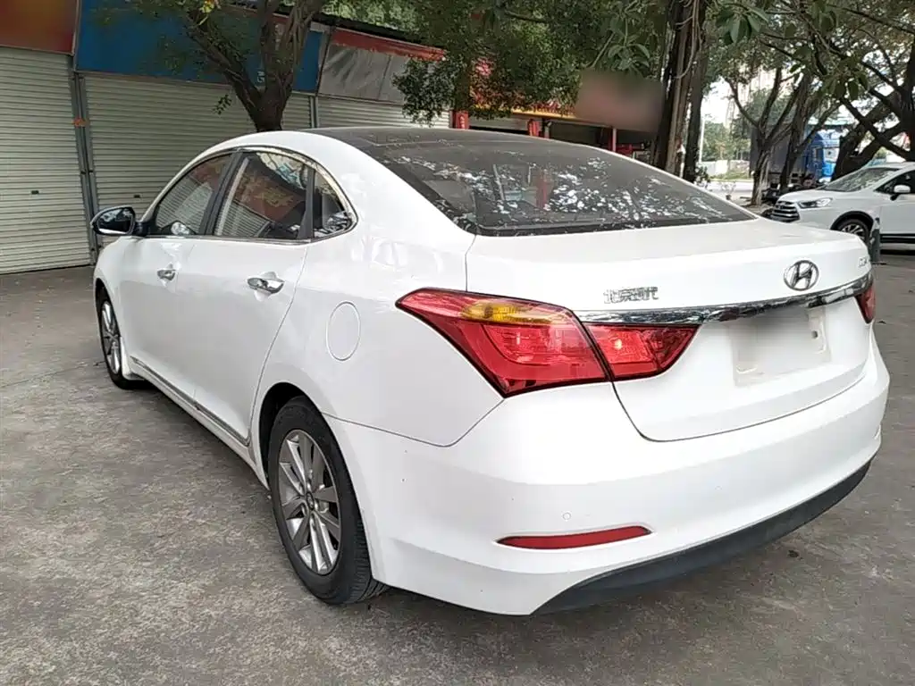 Hyundai Mistra 2014 1.8L Auto Smart GLS фото 5