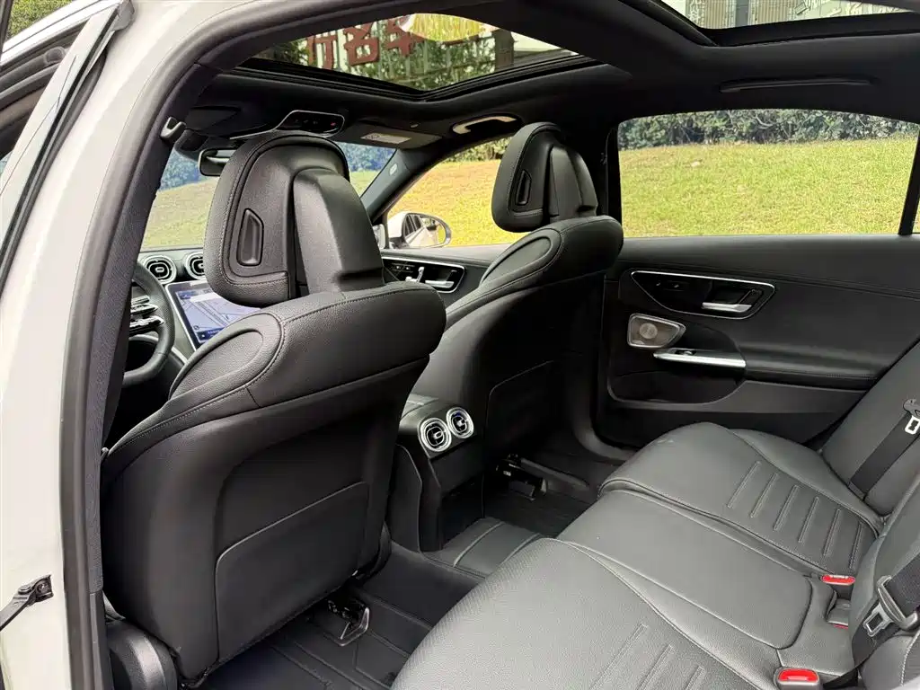 Mercedes-Benz C-Class New Energy 2024 C 350 eL фото 9