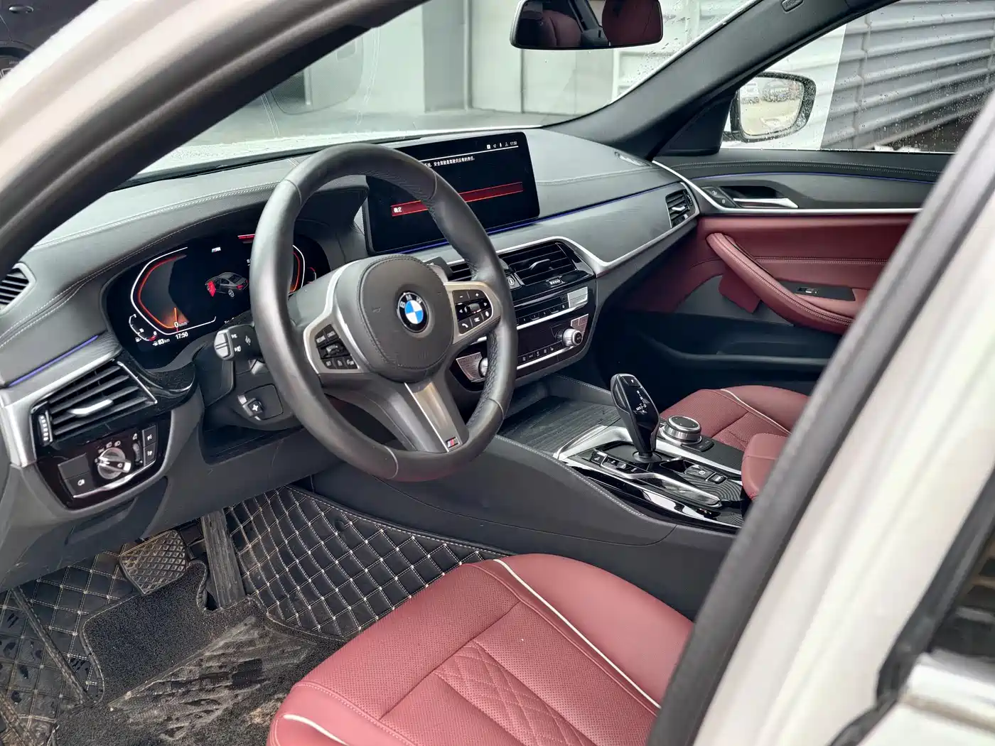 BMW 5 Series 2022 Facelift 530Li Leading M Sport Package фото 9
