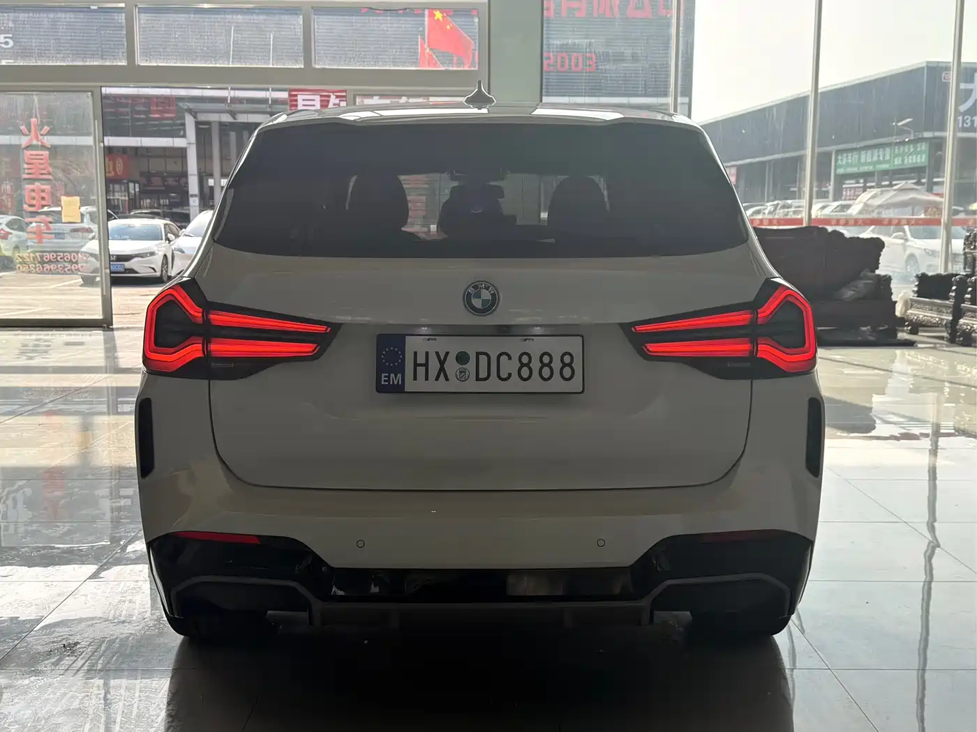 BMW iX3 2023 Leading Type фото 14