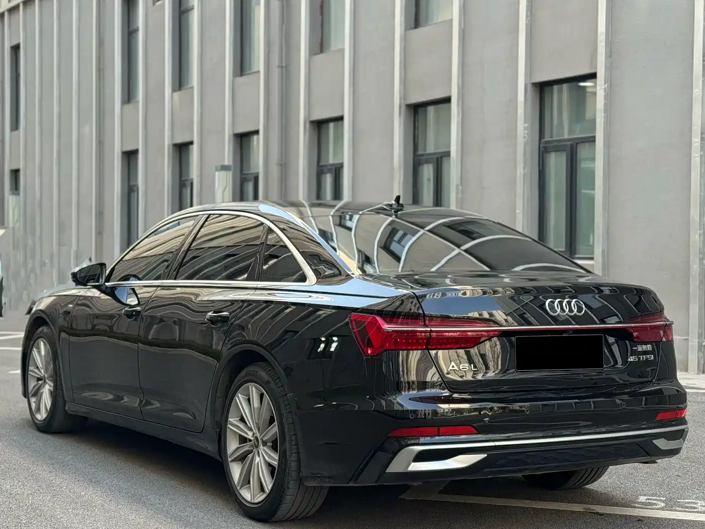 Audi A6L 2024 45 TFSI Premium Dynamic фото 18