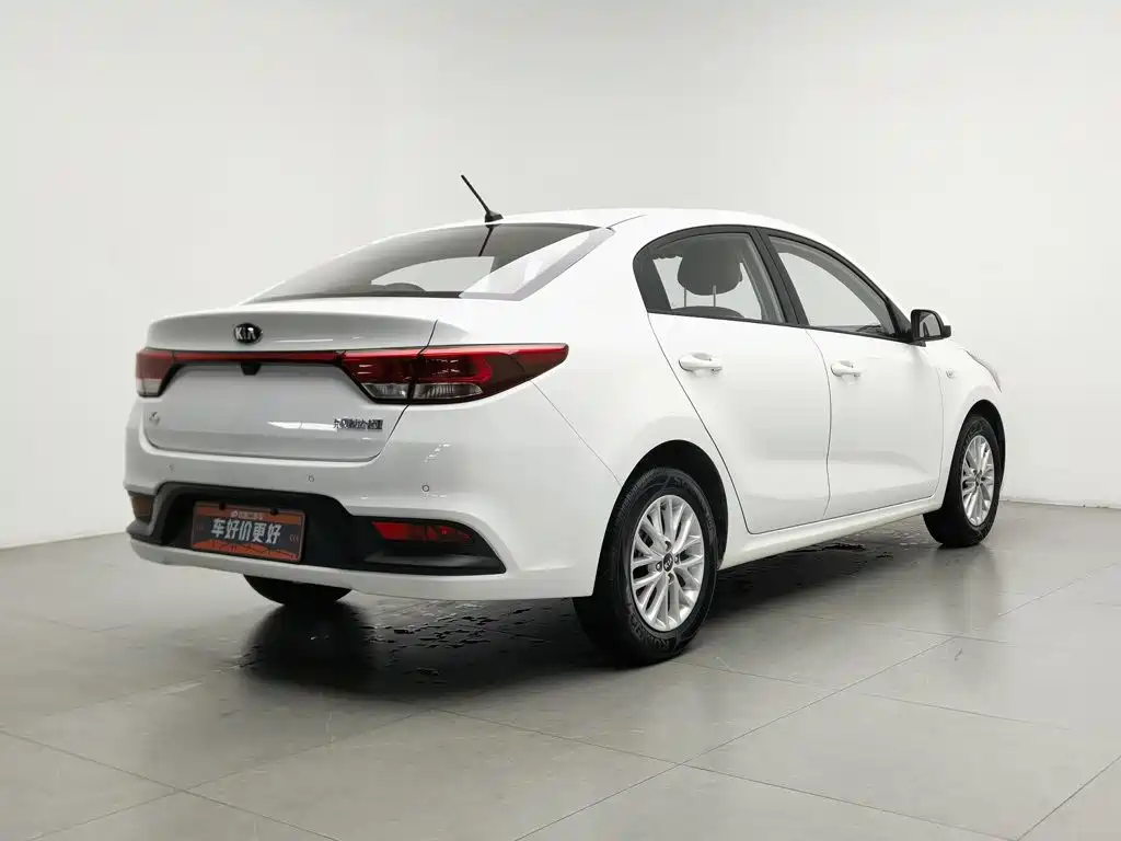 Kia K2 2017 2017 Sedan 1.4L AT GLS