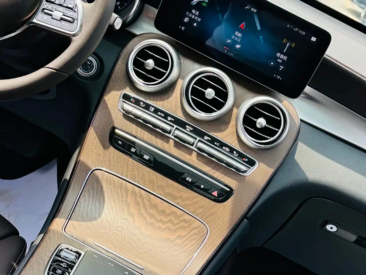 Mercedes-Benz GLC 2022 GLC 300 L 4MATIC Dynamic Collector's Edition фото 18