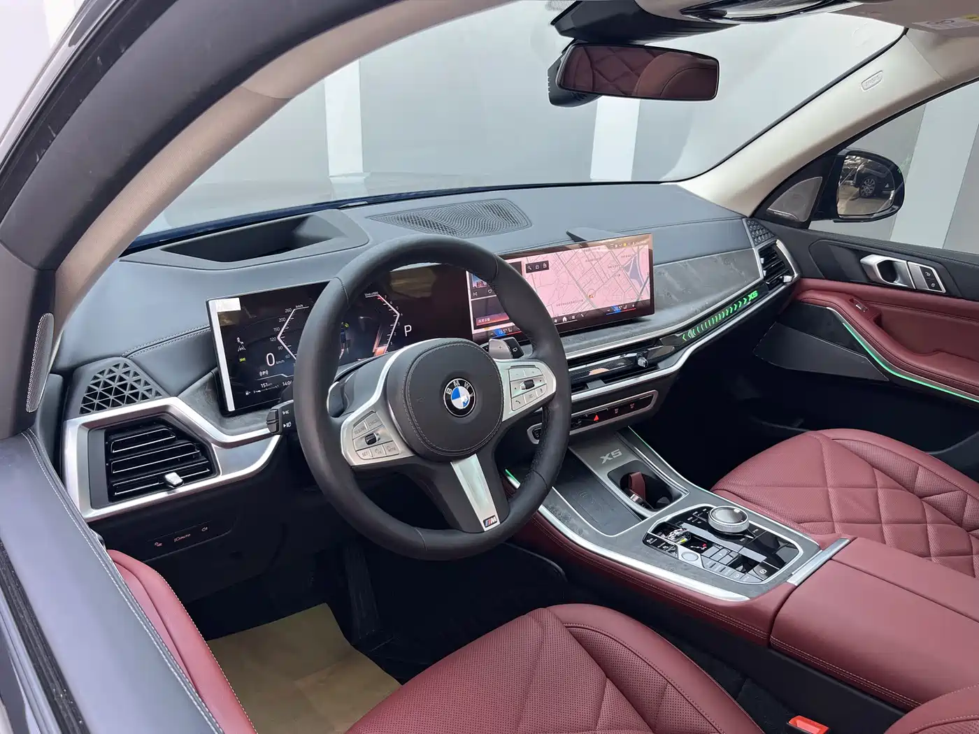BMW X5 2025 Model xDrive 30Li Exclusive M Sport Blackout Package фото 13
