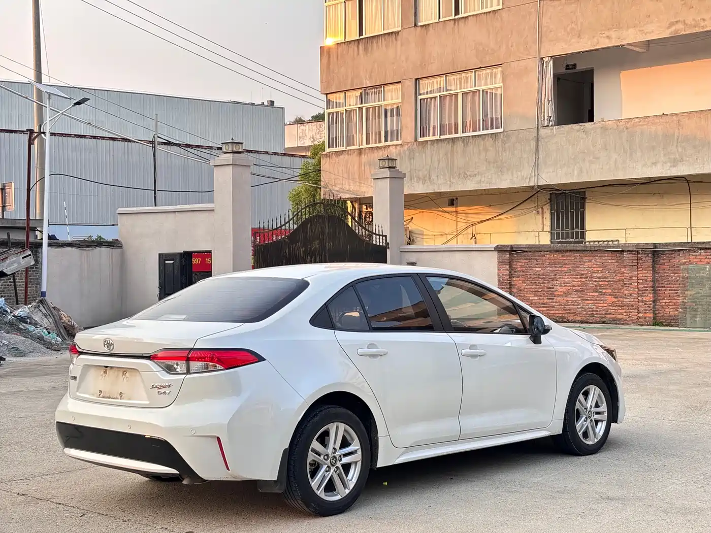 Toyota Levin 2021 185T CVT Luxury Edition фото 8