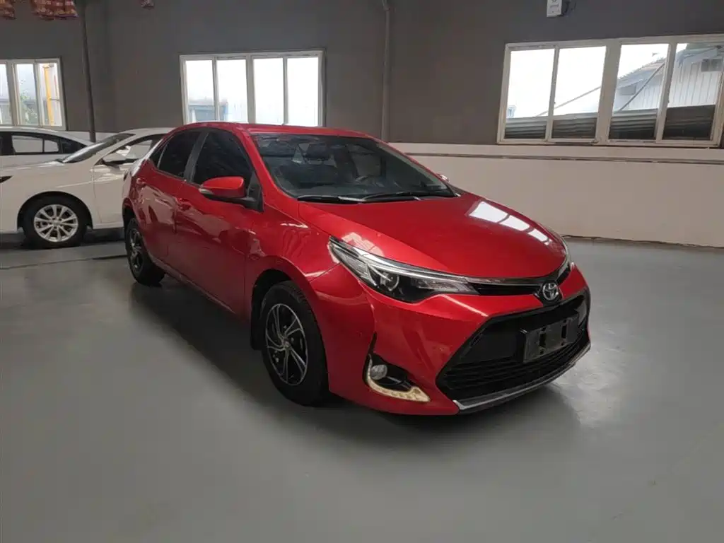 Toyota Levin 2017 Facelift 185T CVT Elite (China V) фото 4