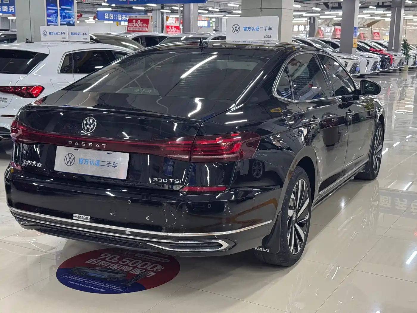 Volkswagen Passat 2022 330TSI Luxury Edition фото 10