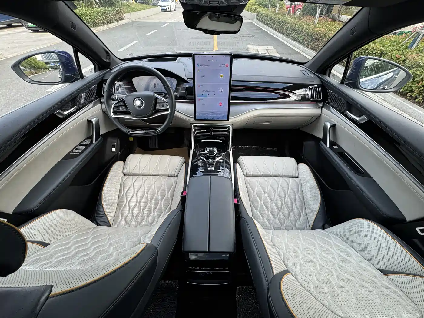 BYD Tang New Energy 2022 DM-p 215KM AWD Flagship фото 16