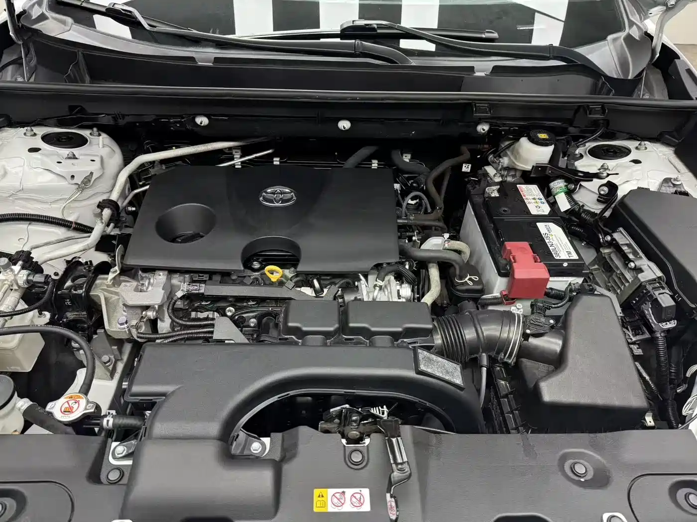 Toyota Wildlander 2020 2.0L CVT 2WD Premium фото 15