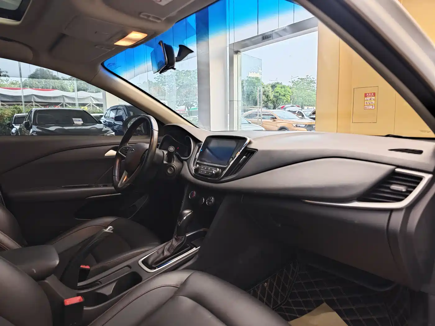 Chevrolet Monza 2020 Mild Hybrid Redline 320T Dual-Clutch Refreshing Edition фото 32