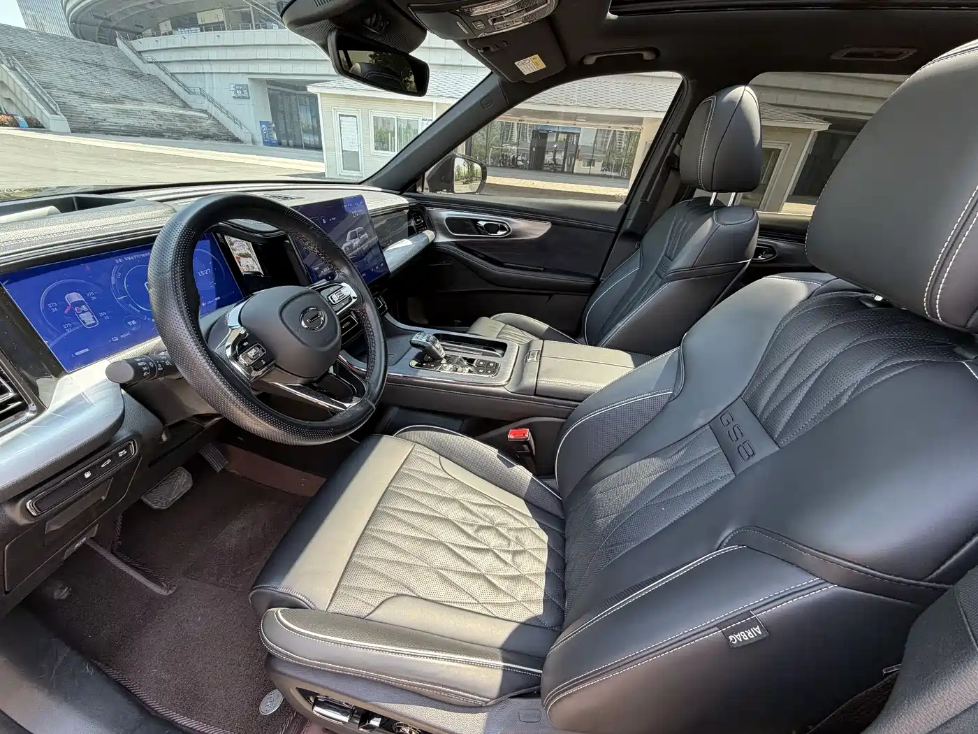 GAC Trumpchi Trumpchi GS8 2022 Dual Engine Series 2.0TM 2WD Premium Edition (7-Seater) фото 6