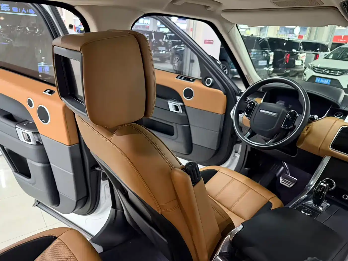 Land Rover Range Rover Sport 2020 3.0 L6 HSE DYNAMIC фото 12