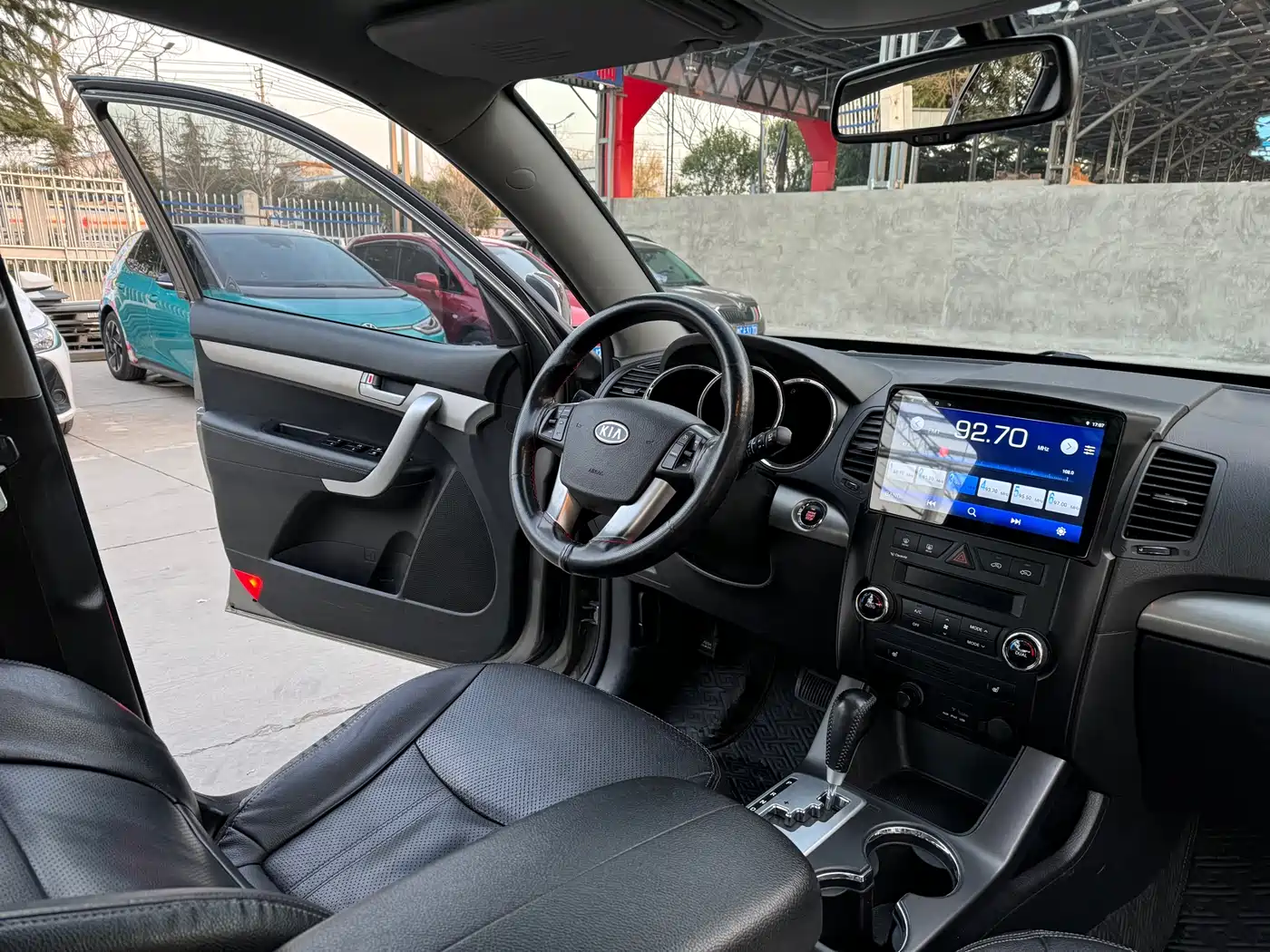 Kia Sorento 2012 2.4L Gasoline Luxury Edition фото 10