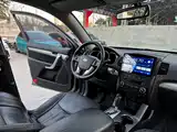 Photo 10 - Kia Sorento