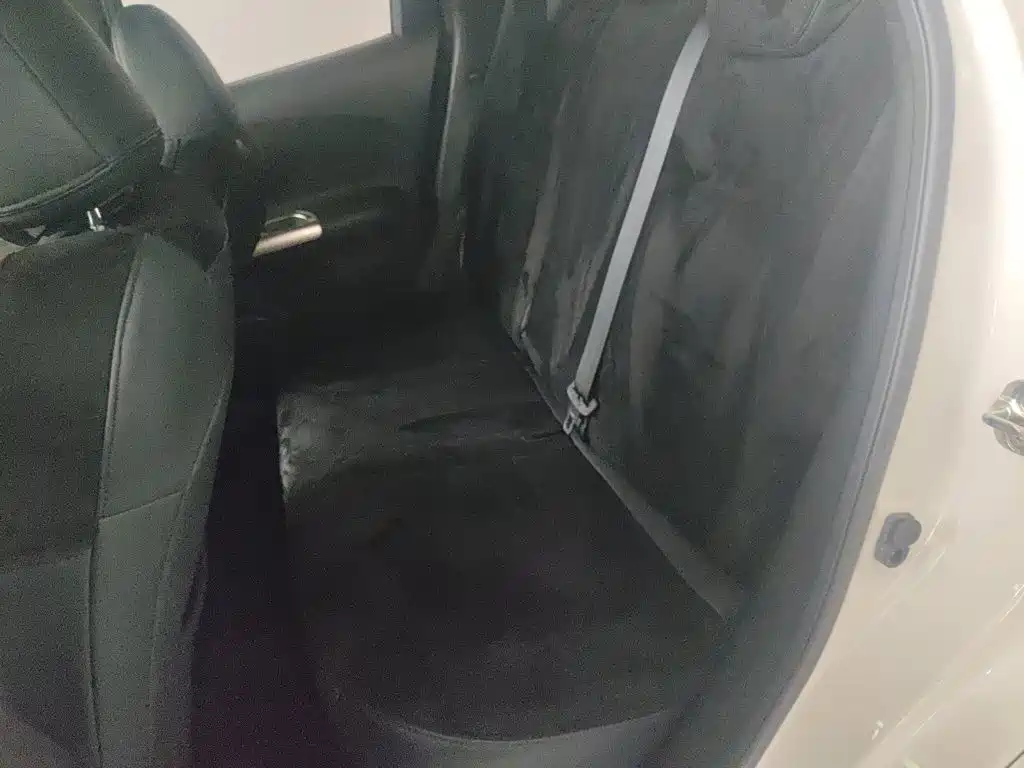 Infiniti ESQ 2015 2014 1.6L Free Edition