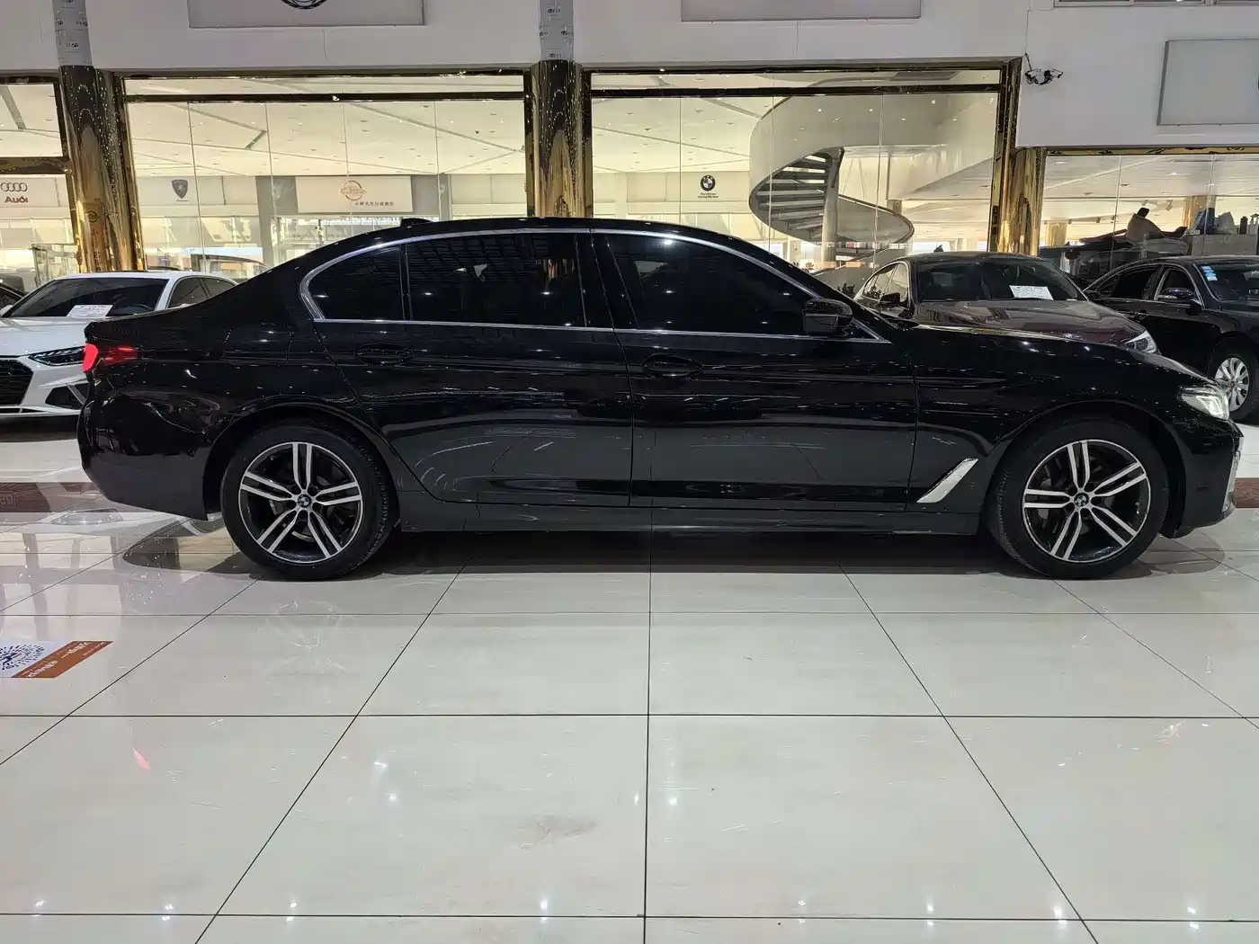 BMW 5 Series 2021 Facelift 530Li Leading Luxury Package фото 4