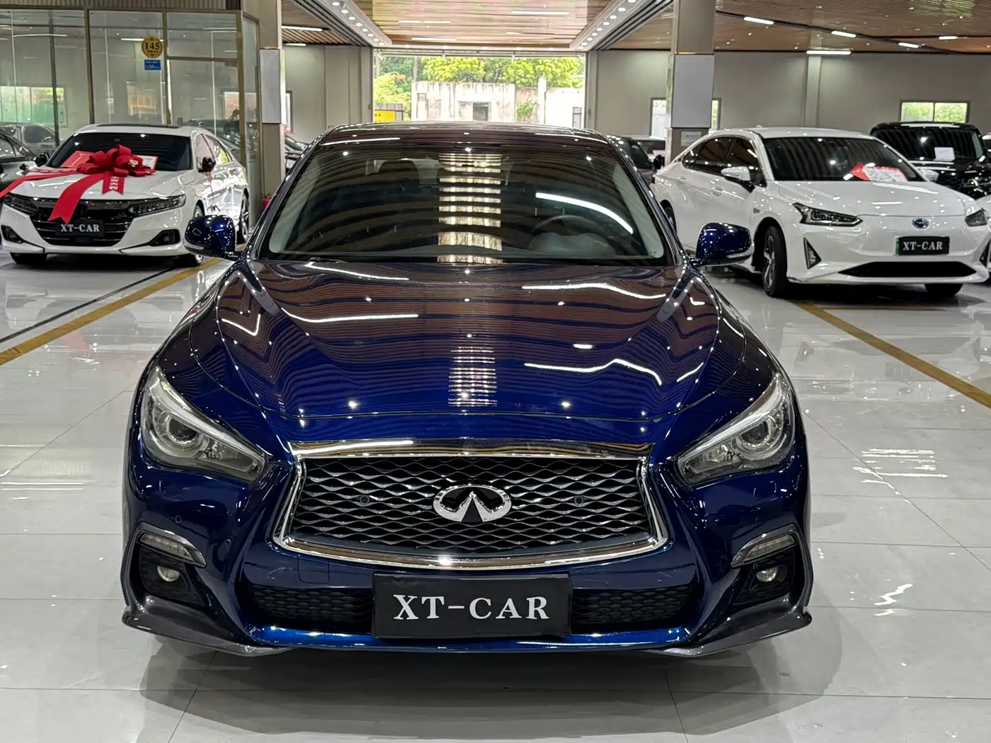 Фото 2 - Infiniti Q50L