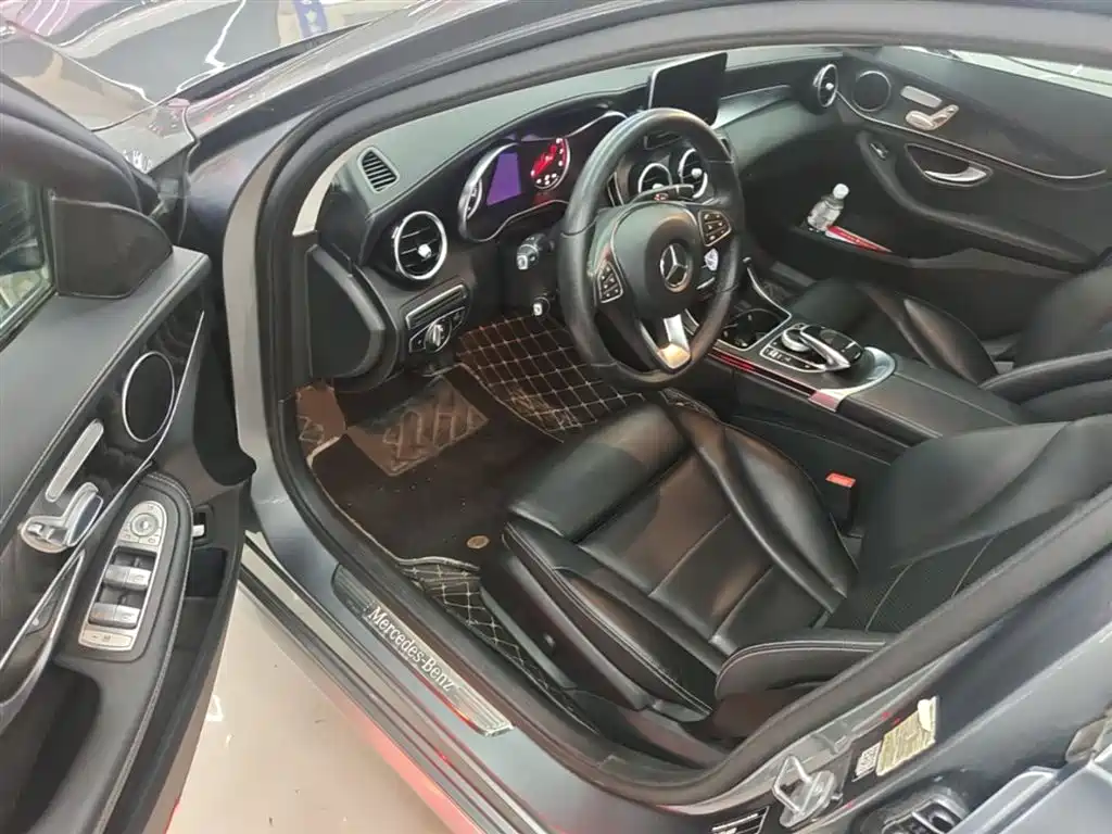 Mercedes-Benz C-Class 2017 Facelift C 200 L Sport Edition фото 12