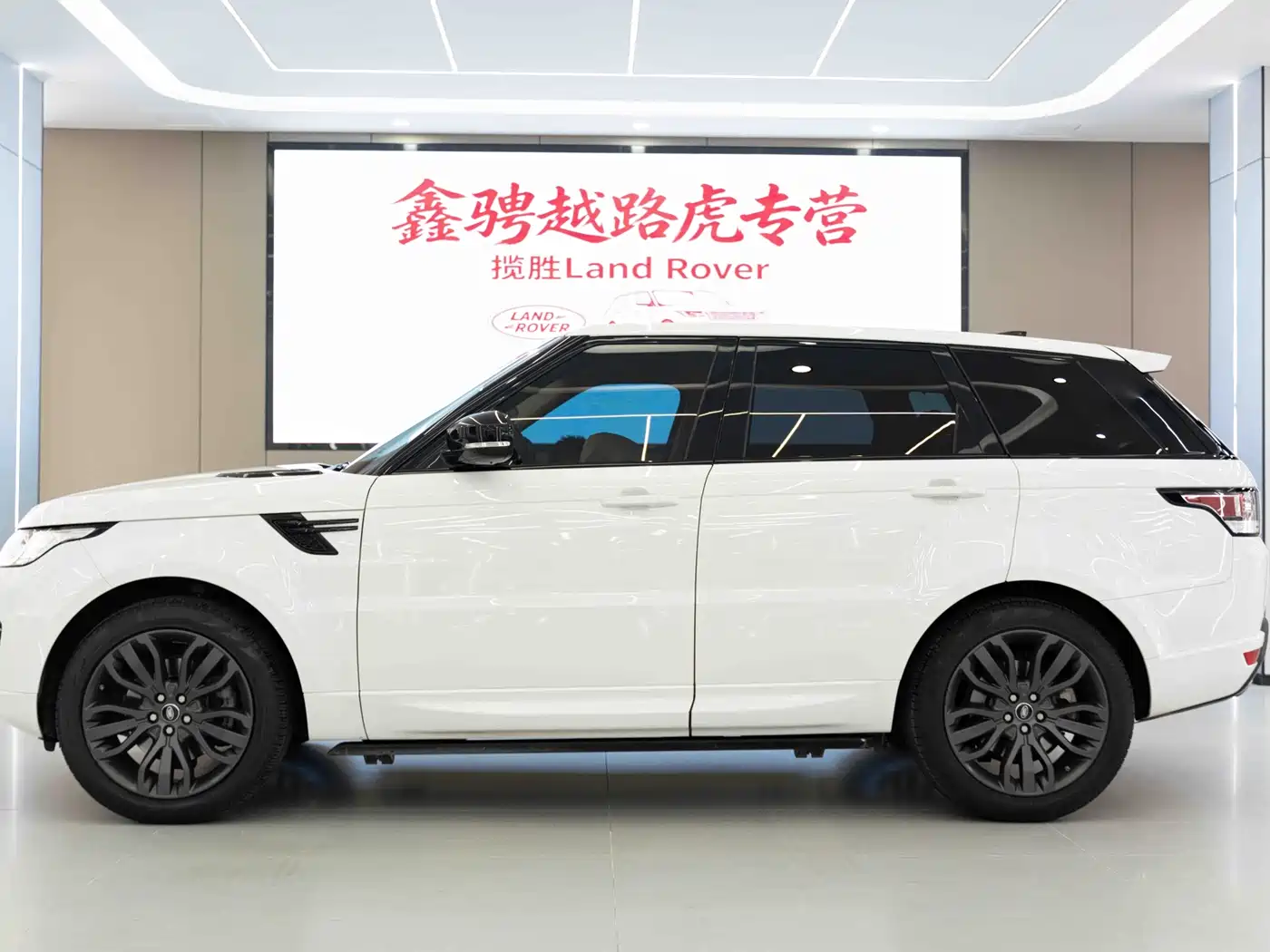 Land Rover Range Rover Sport 2017 3.0 SC V6 HSE DYNAMIC фото 2