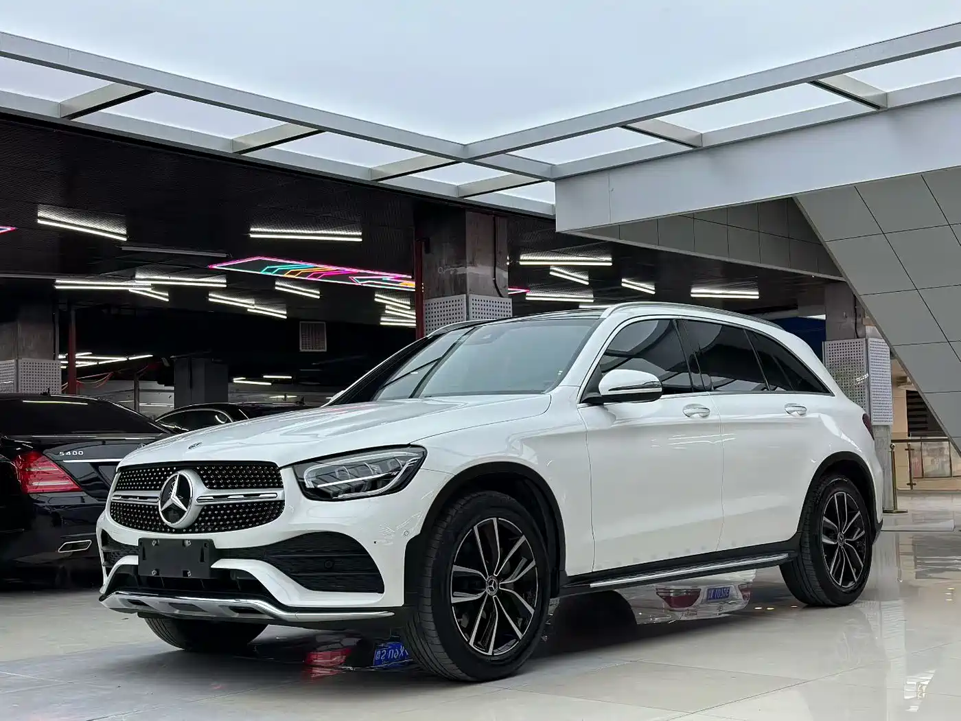 Mercedes-Benz GLC 2021 GLC 300 L 4MATIC Luxury фото 2