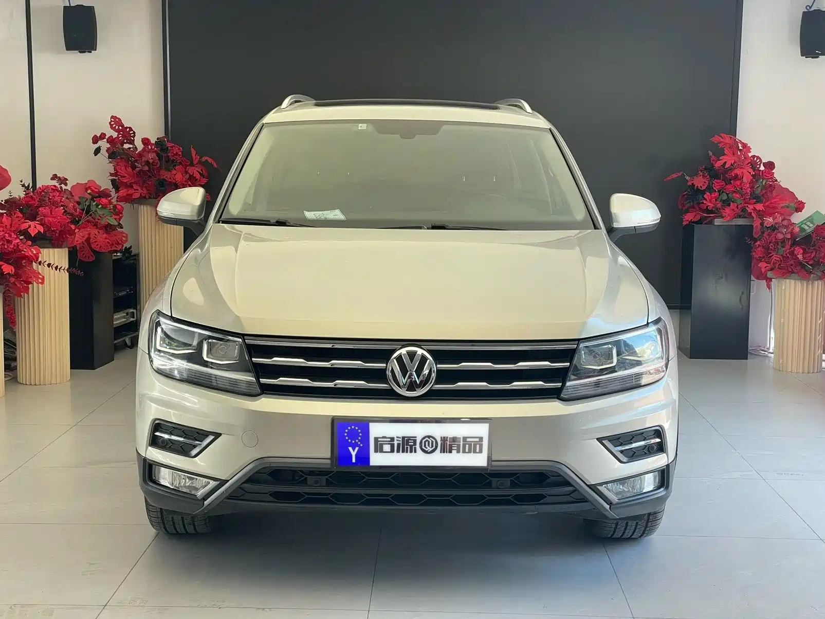 Фото 2 - Volkswagen Tiguan L