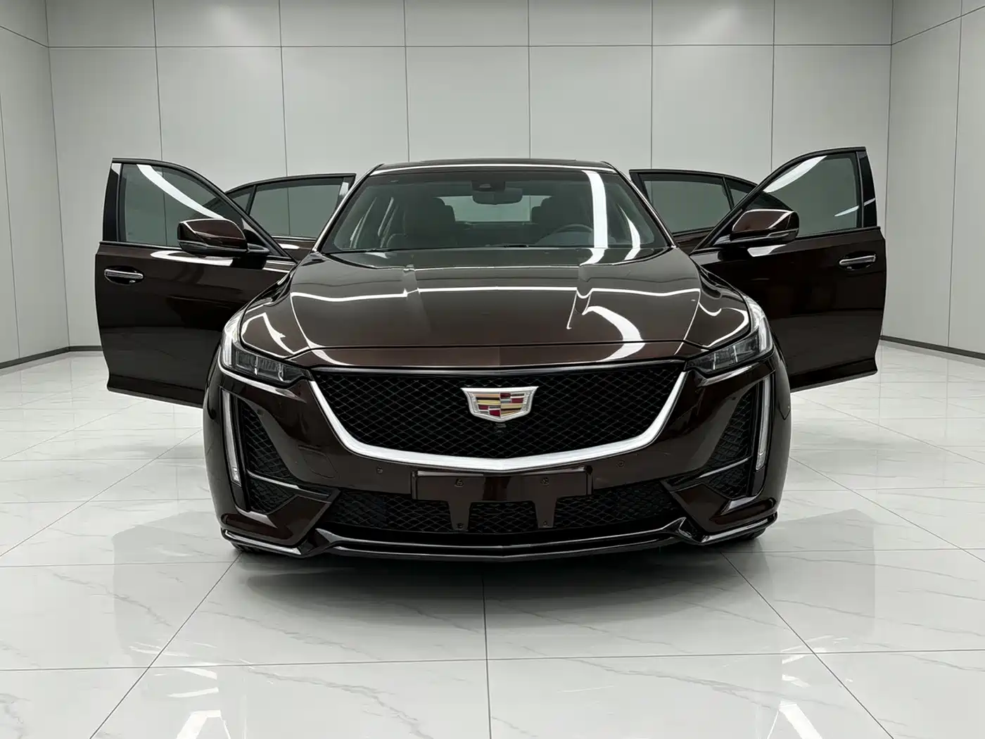 Фото 1 - Cadillac CT5
