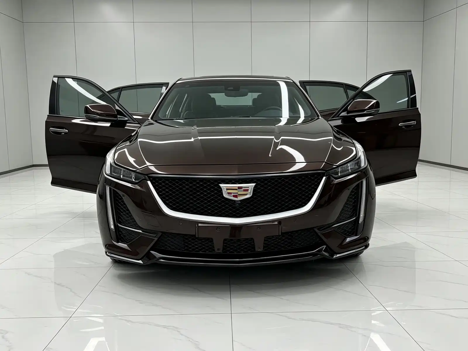 Фото 1 - Cadillac CT5
