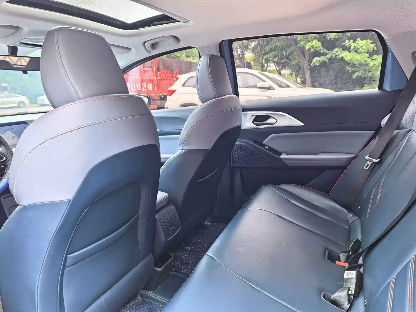 Photo 5 - Geely Geometry E Firefly