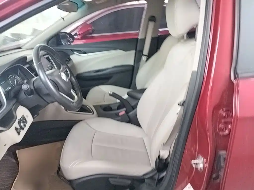 Фото 15 - Buick Excelle