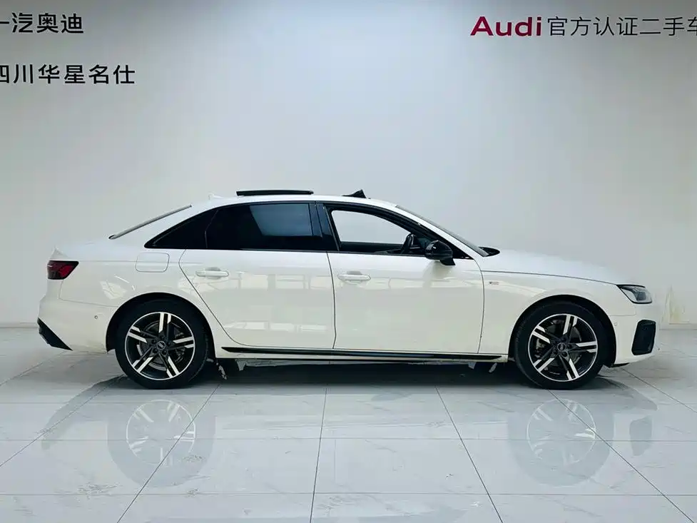 Audi A4L 2022 40 TFSI Luxury Dynamic фото 3
