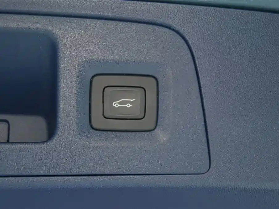 Buick Century 2023 2.0T 7-Seater World Edition фото 14