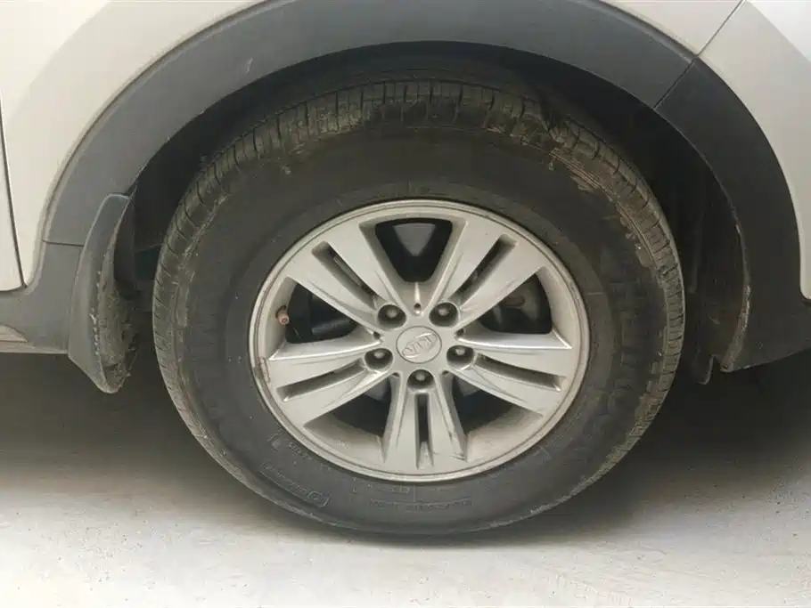 Kia Sportage 2015 2.0L Automatic 2WD GL фото 6