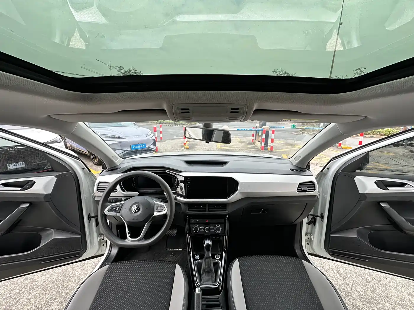 VOLKSWAGEN EXPLORING THE SHADOW