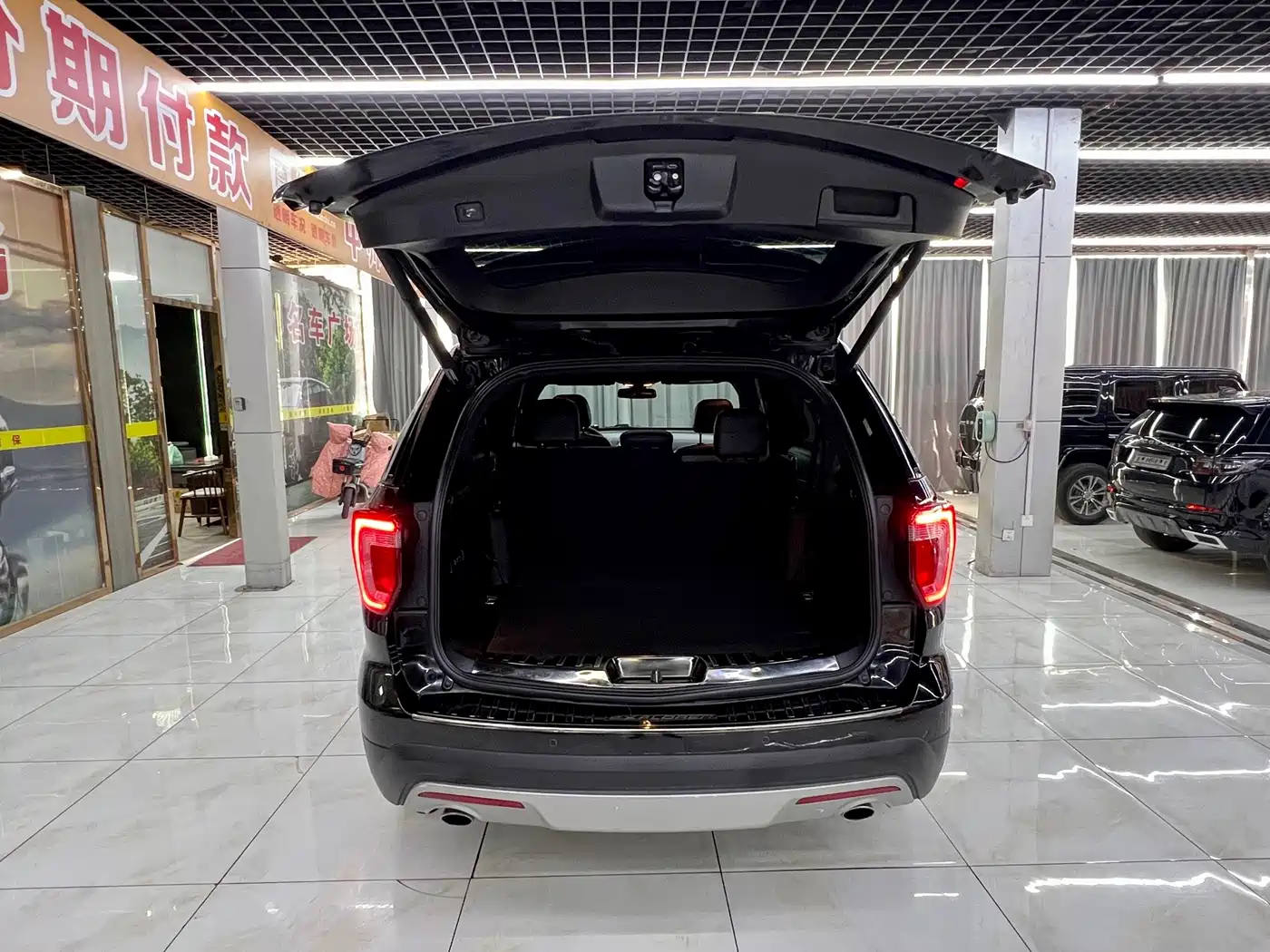 Ford Explorer (Import) 2018 2018 2.3T Elite Edition