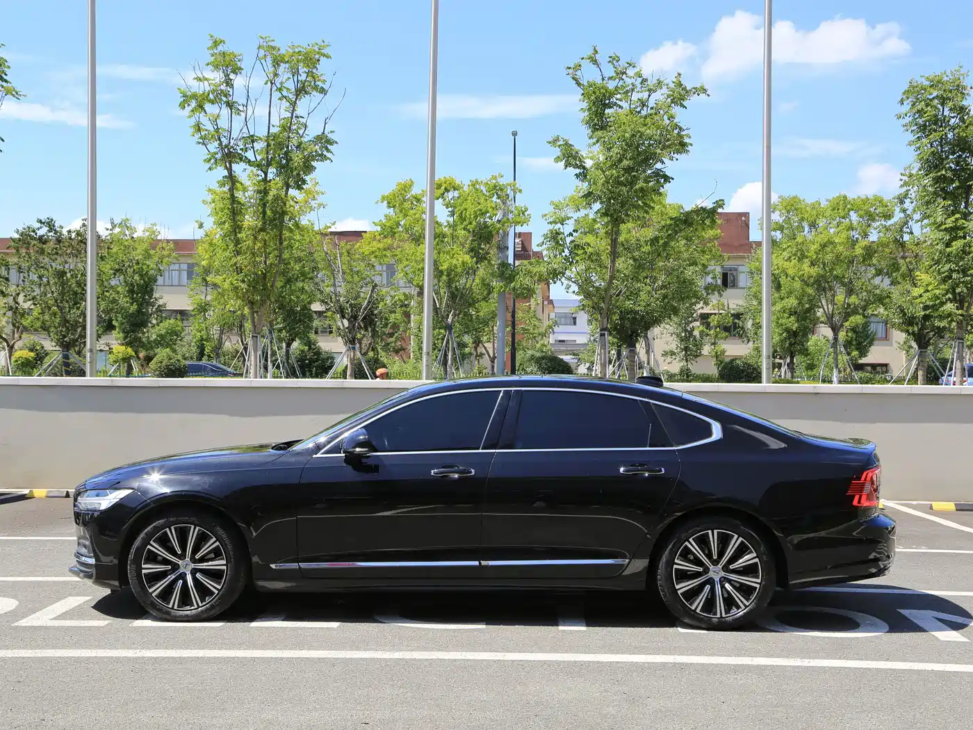 Фото 18 - Volvo S90
