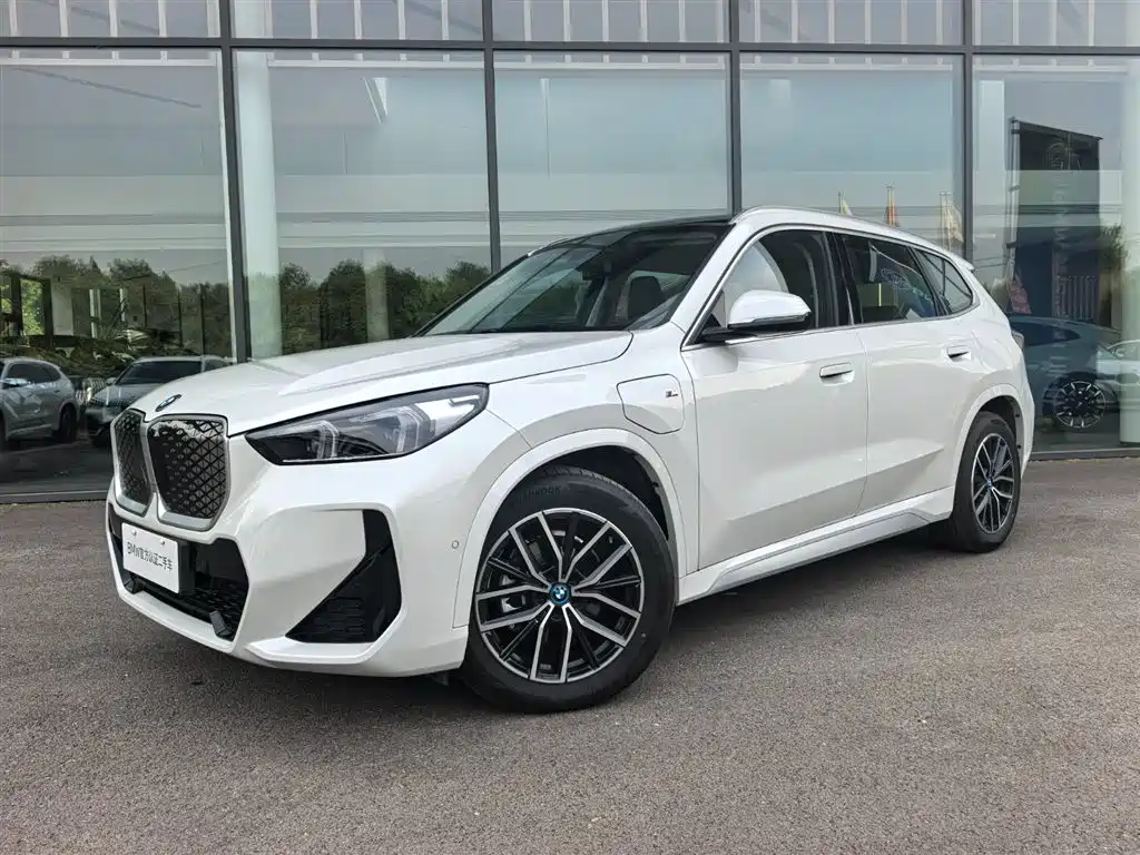 BMW iX1 2025 2025 eDrive25L M Sport Package