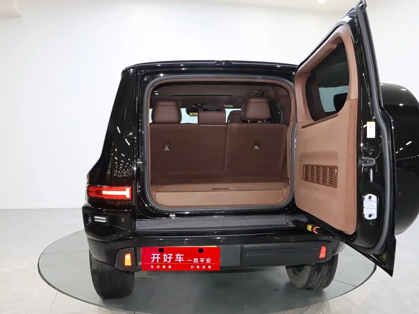 Tank 700 New Energy 2024 Hi4-T Extreme Edition фото 4