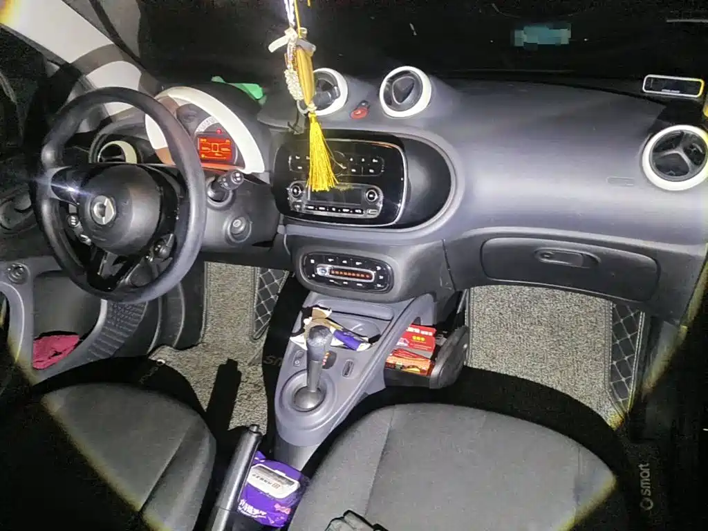 Photo 12 - smart fortwo