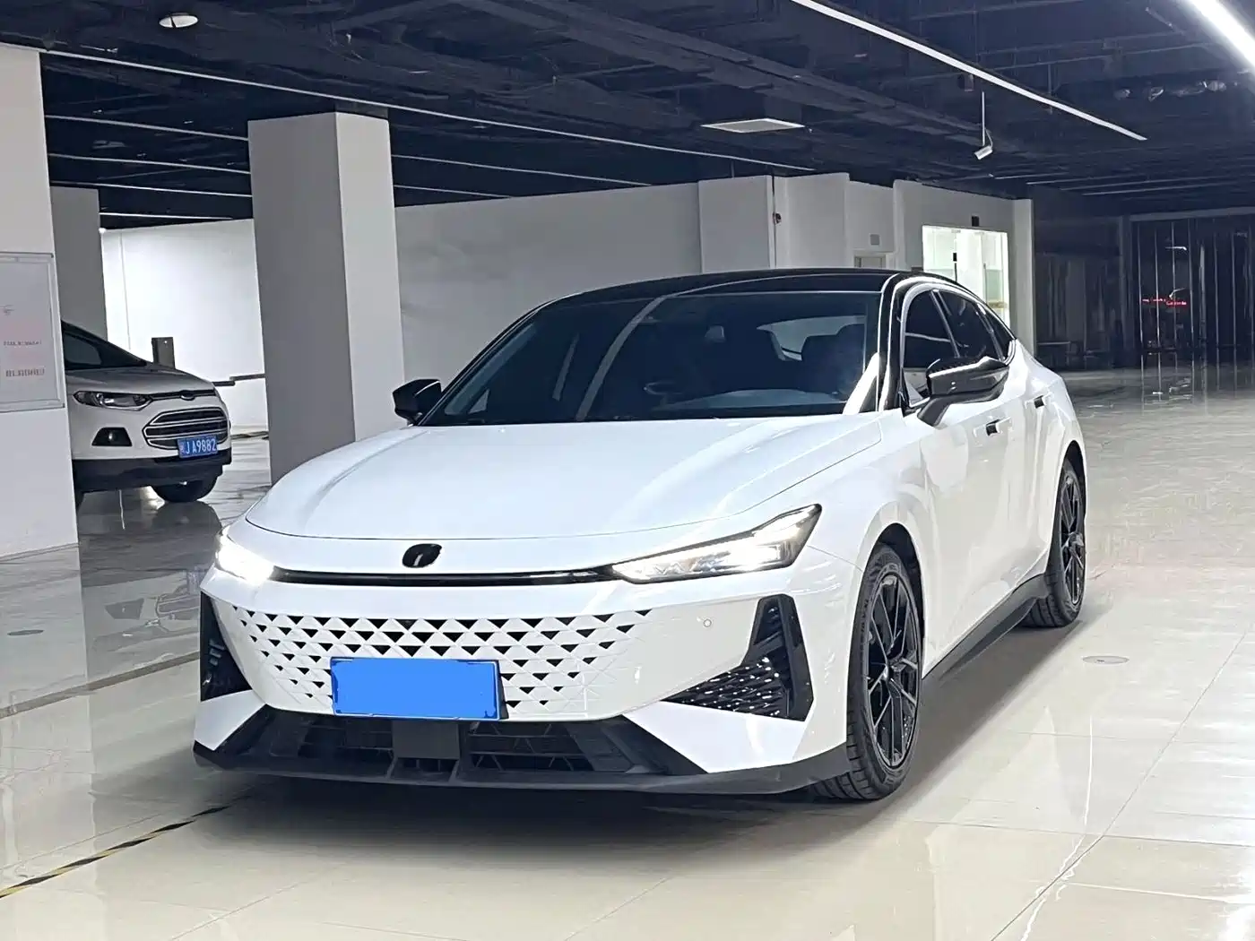 Changan Changan UNI-V 2024 1.5T Deluxe