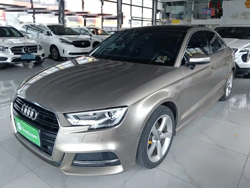 Фото 2 - Audi A3